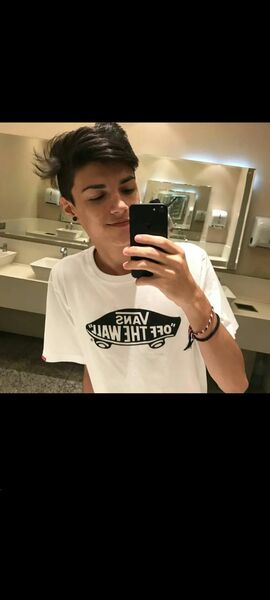  ,   Artyom, 18 ,   ,   