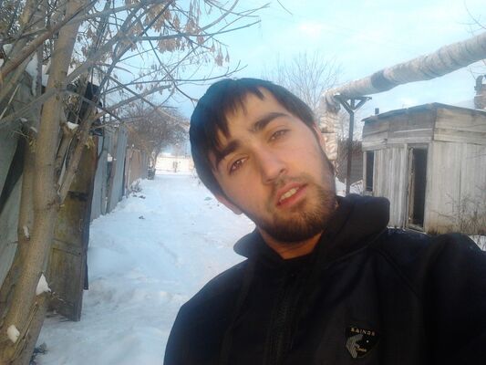  ,   Bobi, 35 ,   