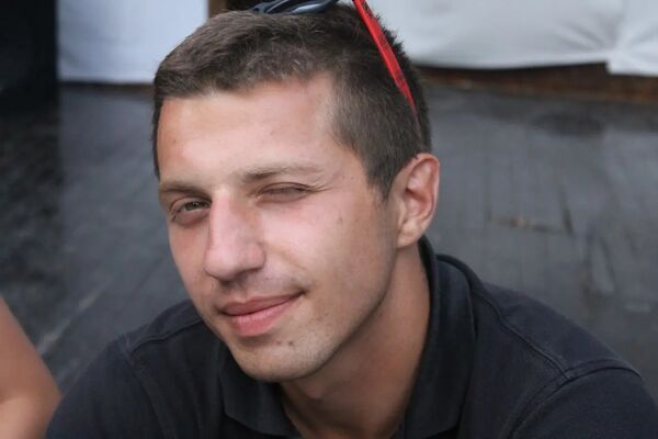  ,   Lukas, 33 ,   ,   , c , 
