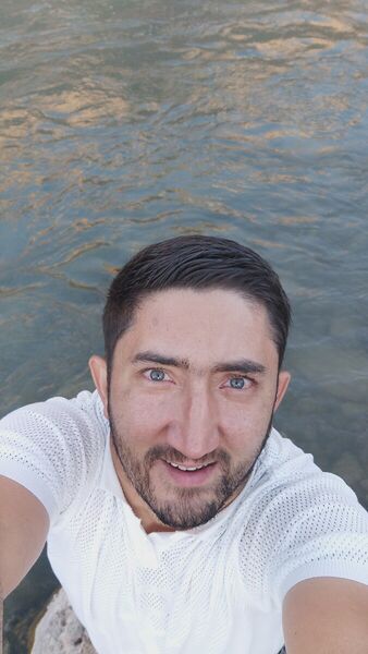  ,   Asrorxon, 42 ,     , c 
