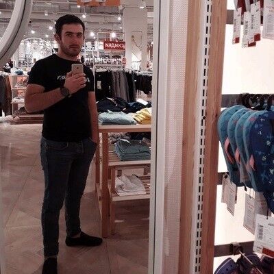  ,   Martin, 28 ,   ,   , c 