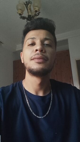  ,   Peskech, 27 ,   ,   