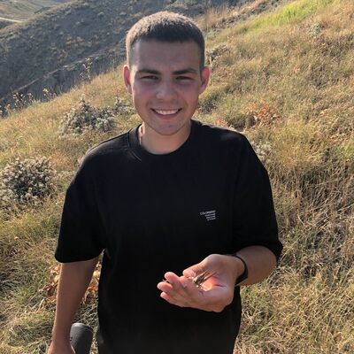  Mezholezy,   , 22 ,   ,   