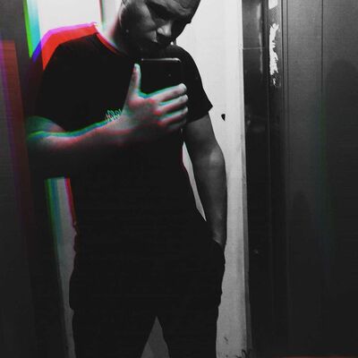  ,   Vitalik, 21 ,   