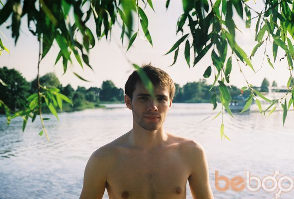  ,   Anton, 34 ,  