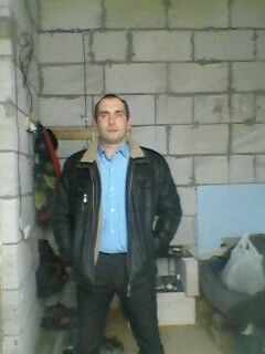  ,   Oleg, 42 ,   