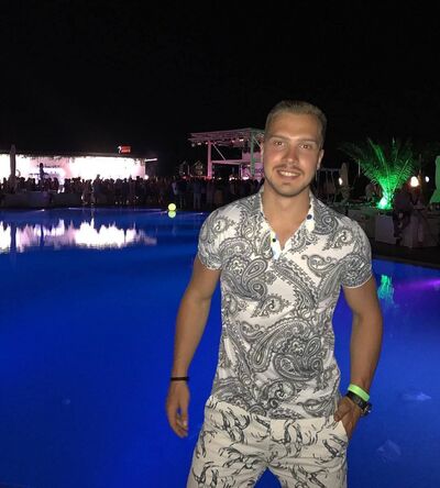  ,   Maks, 34 ,   ,   , c 