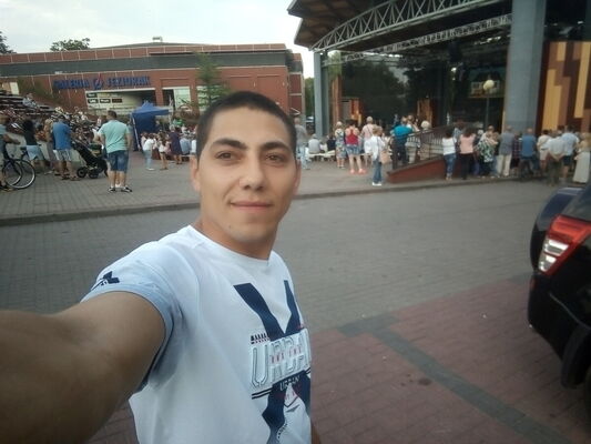  ,   Ahtem, 32 ,   ,   , c 