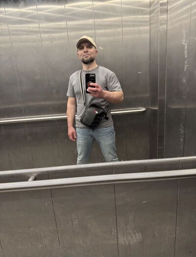  ,   Artur, 39 ,   ,   , c , 