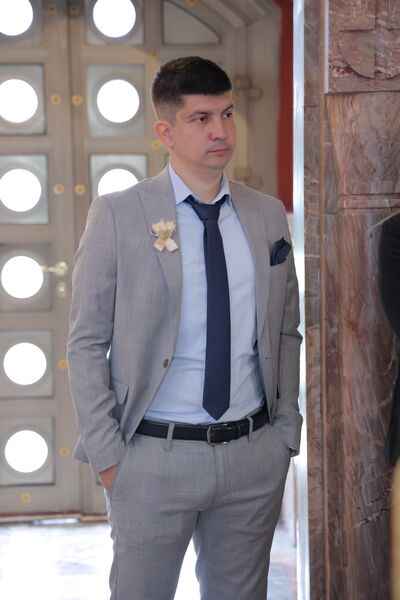  ,   Nenad, 37 ,   ,   , c 