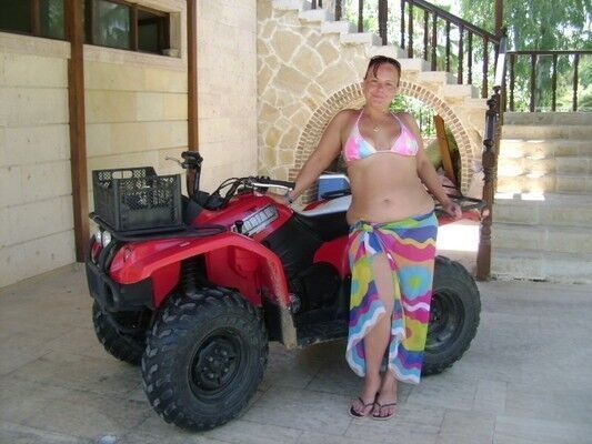  10643662  Diana, 46 ,    