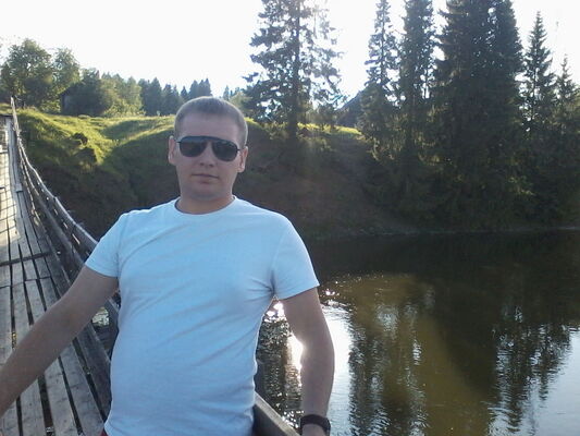  ,   Sergei, 34 ,   