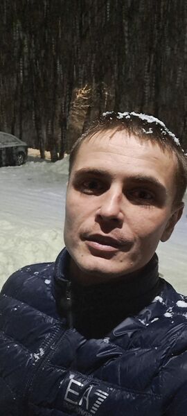 ,   Vladislav, 32 ,   ,   