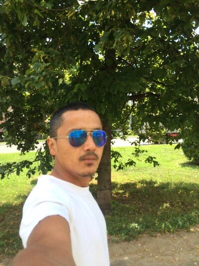  ,   Mansur, 39 ,   ,   