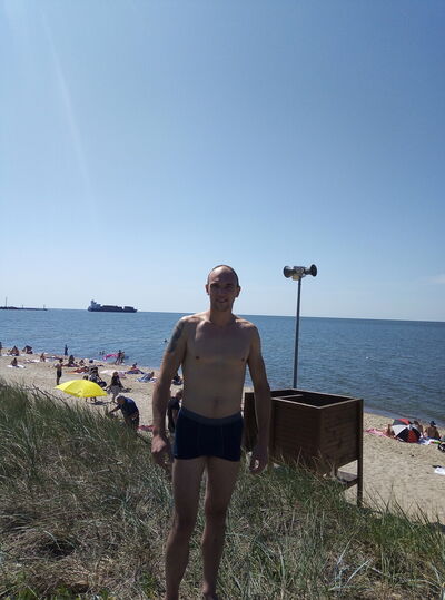  ,   Maximas, 37 ,     , c 
