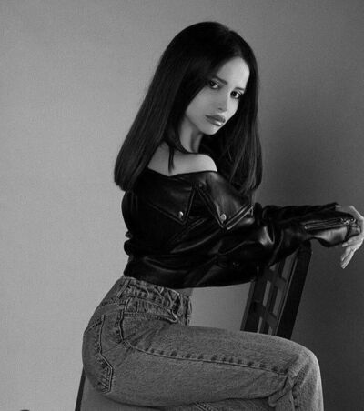  ,   Aziza, 21 ,   ,   