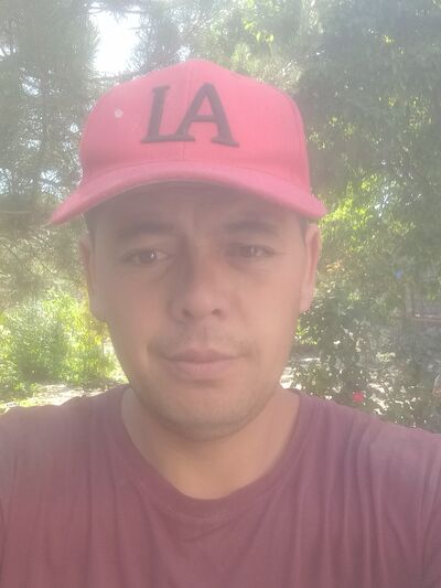  ,   Vohidjon, 32 ,   ,   