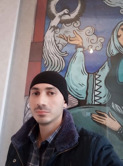  ,   Elvin, 37 ,  