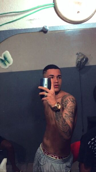  --,   Maxwell, 21 ,   ,   