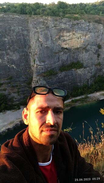  Praha,   Vitali, 32 ,   ,   