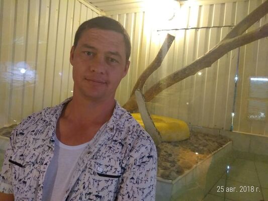  ,   Denis, 40 ,     , c 