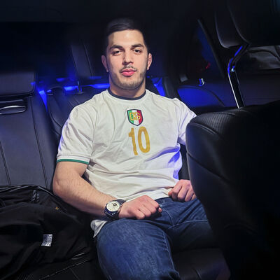  ,   Royal, 29 ,   ,   