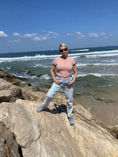  Azor,   , 65 ,   c 