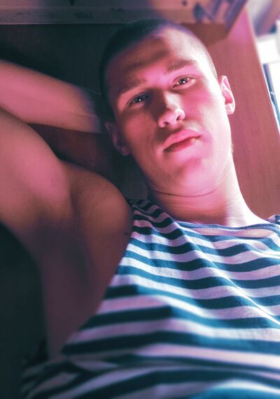 -,   , 22 ,  