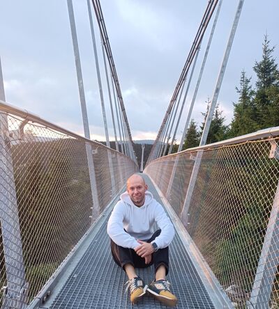  Gliwice,   Roman, 28 ,   ,   