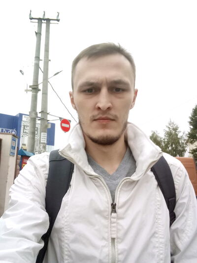  ,   Ostin, 32 ,   
