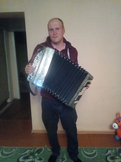  ,   Georgy, 40 ,   ,   