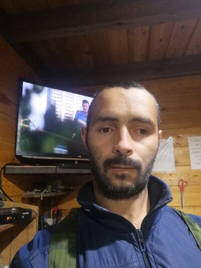  ,   Alisher, 40 ,   ,   