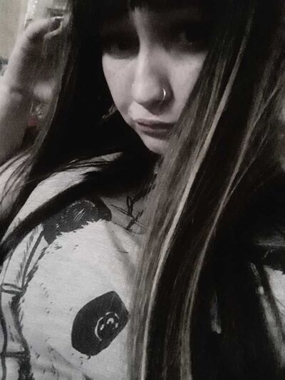  -,   ARiana, 32 ,   ,   , c , 