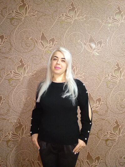  ,   Yana, 42 ,   