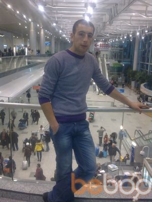  ,   Tyoma, 32 ,   ,   , c 