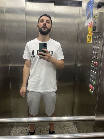  ,   Kiko, 32 ,   