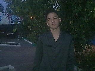  8674682  Andrei, 37 ,    