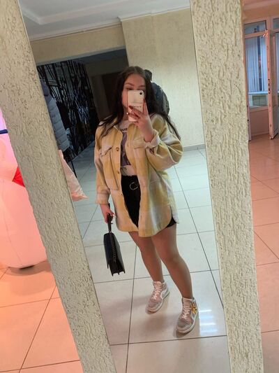  ,   Karina, 21 ,   ,   , c 