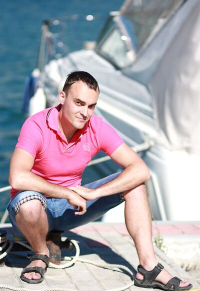  ,   Andrey, 40 ,  