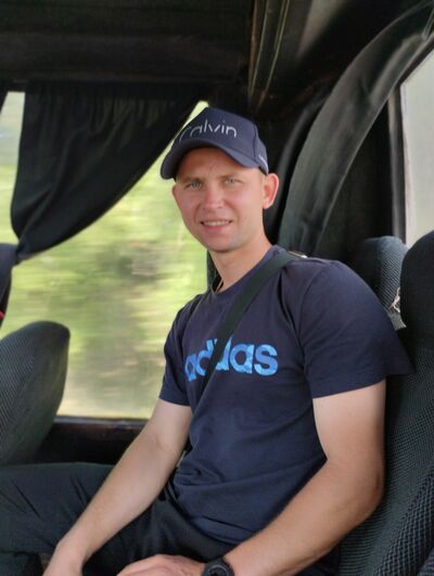  ,   Vlad, 33 ,   ,   