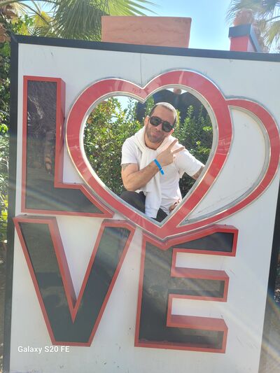  ,   Mehmet, 37 ,   ,   