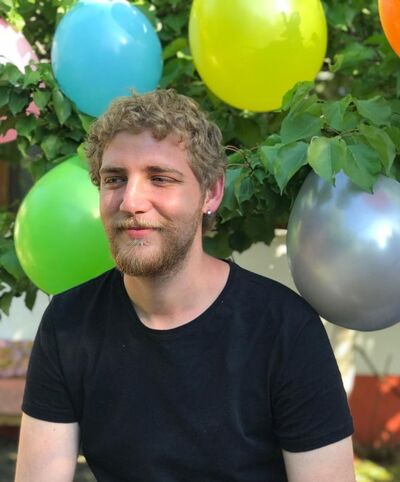  ,   Ali, 27 ,   ,   