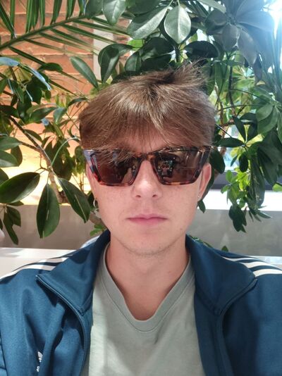  ,   Hippyhoap, 21 ,   ,   