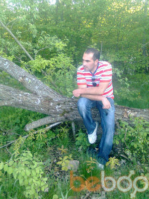  ,   Alek, 39 ,   