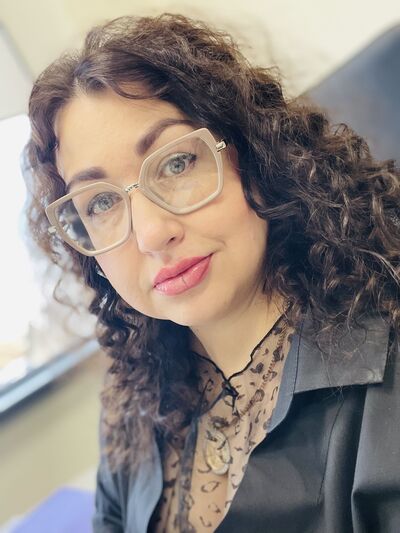  ,   Yliya, 36 ,  