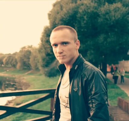  ,   Mikhail, 31 ,   ,   
