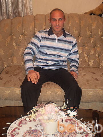  ,   Armen, 40 ,  