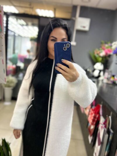  ,   Elena, 47 ,   ,   , c , 