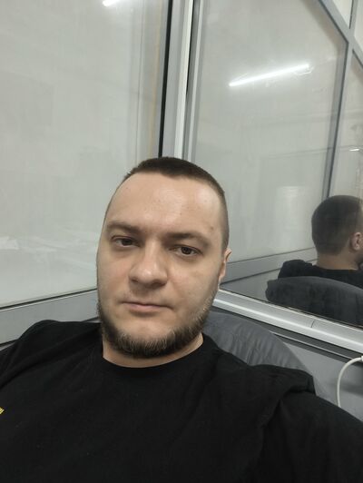  ,   Mikhail, 33 ,   ,   