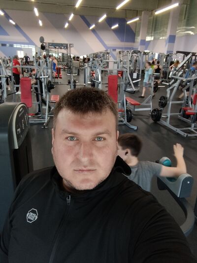  ,   Artem, 37 ,   ,   , c 